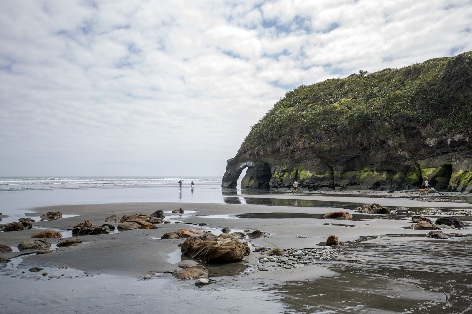 Three Sisters and the Elephant Rock - Tongaporutu