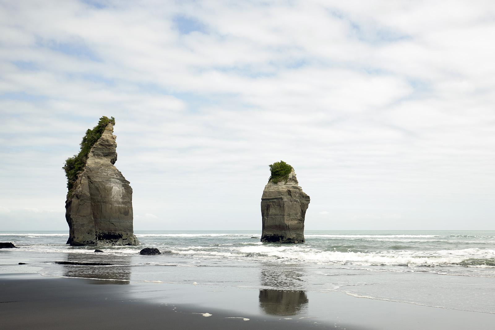 Three Sisters and the Elephant Rock - Tongaporutu